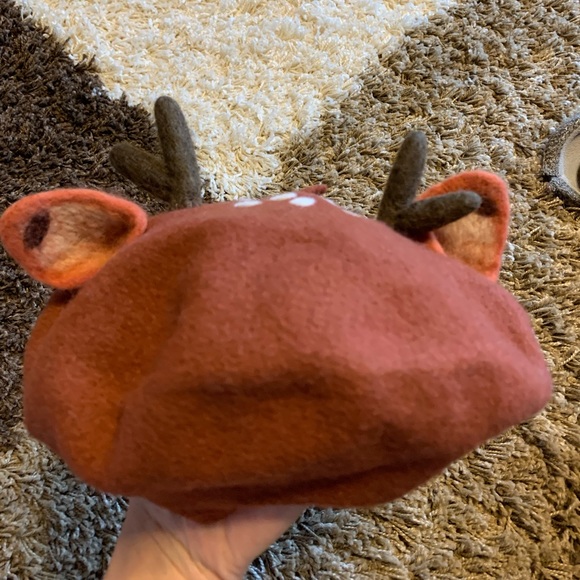 Deer shape 100% Wool Beret women/children - Picture 2 of 4